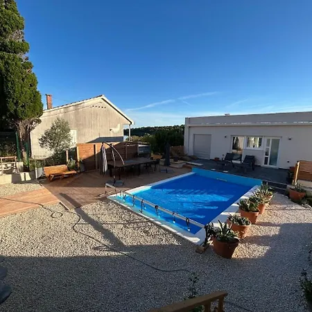 Fosa - Seafloor And Poolfloor Villa Veli Rat