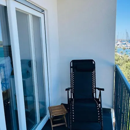 Villa Fosa - Seafloor And Poolfloor Veli Rat